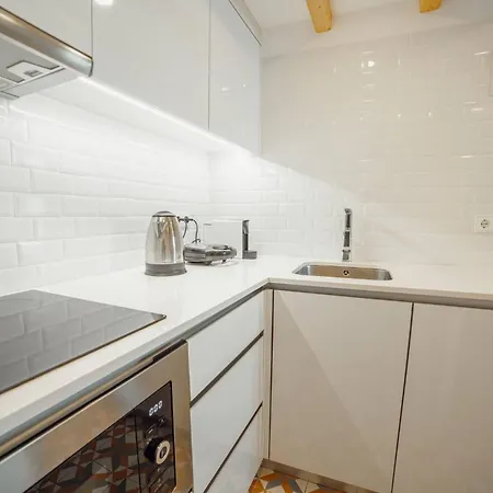 Lapa Cozy By Hosty Appartamento Oporto