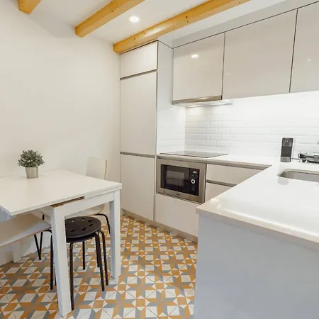 Lapa Cozy By Hosty Appartamento Oporto